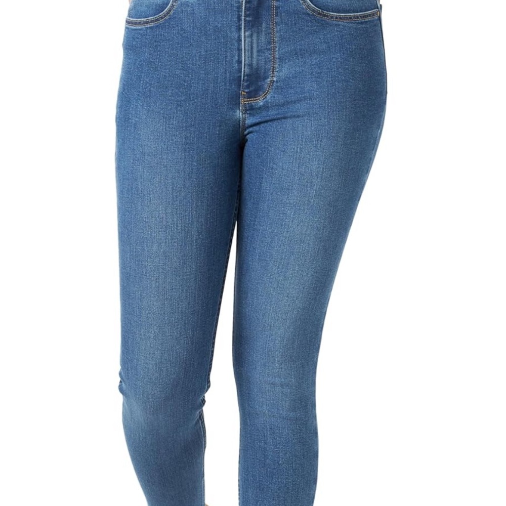 NWT Wrangler High Rise Unforgettable Skinny Jeans for Women